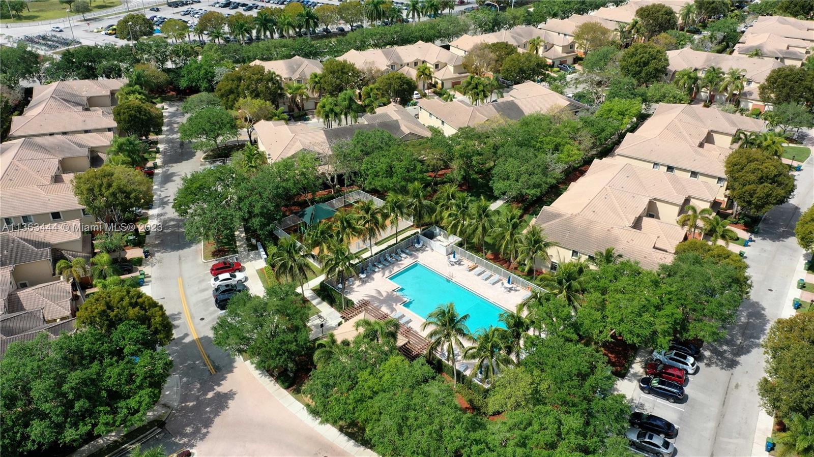 Rarely available and completely remodeled 2 bedrooms/ 2.5 bathrooms townhouse with 1 car garage located at Courtyard at the Grove. New modern floors, bathrooms, and Gourmet kitchen with a contemporary flair!! Custom closet built-ins. Gated community with a swimming pool and children’s playground. Walking distance to Falcon Cove Middle and Cypress Bay High School. Close to shopping, restaurants and major roads.