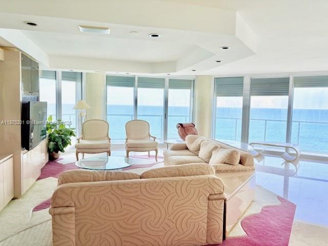 16445 Collins Ave 2321