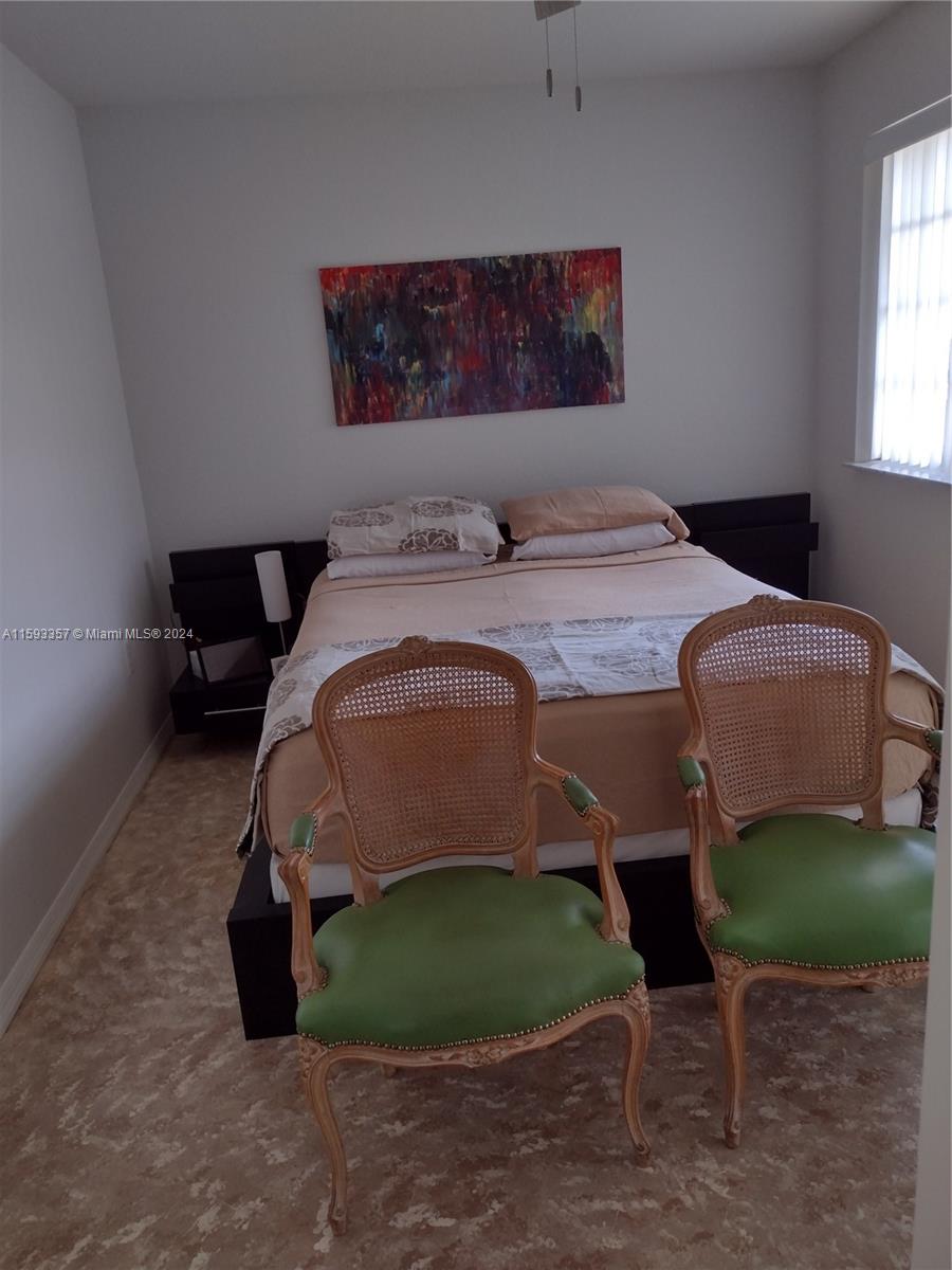 AQUA VISTA TOWNHOMES COND - Residential