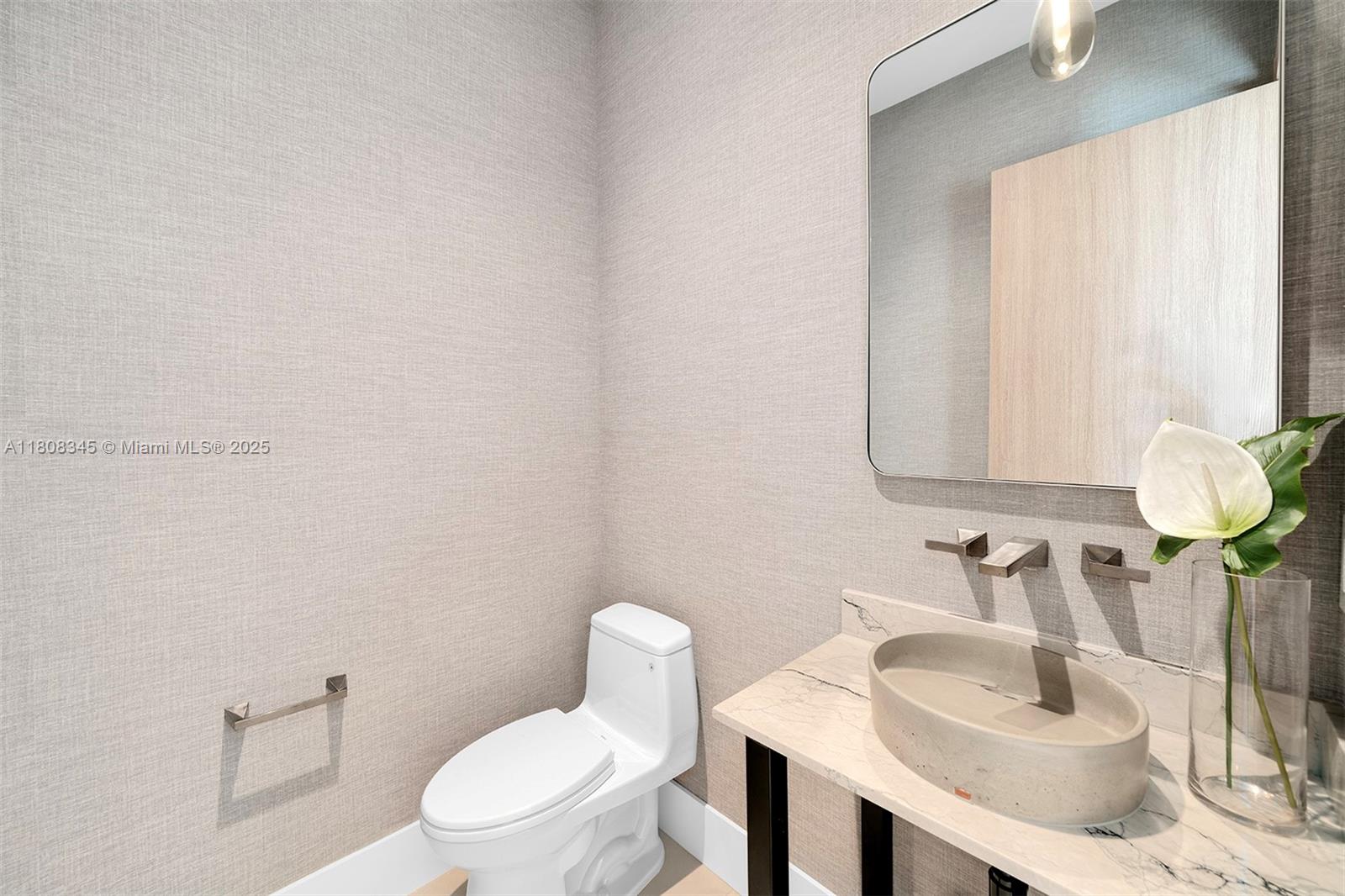 COLLINS ESTATES - Residential