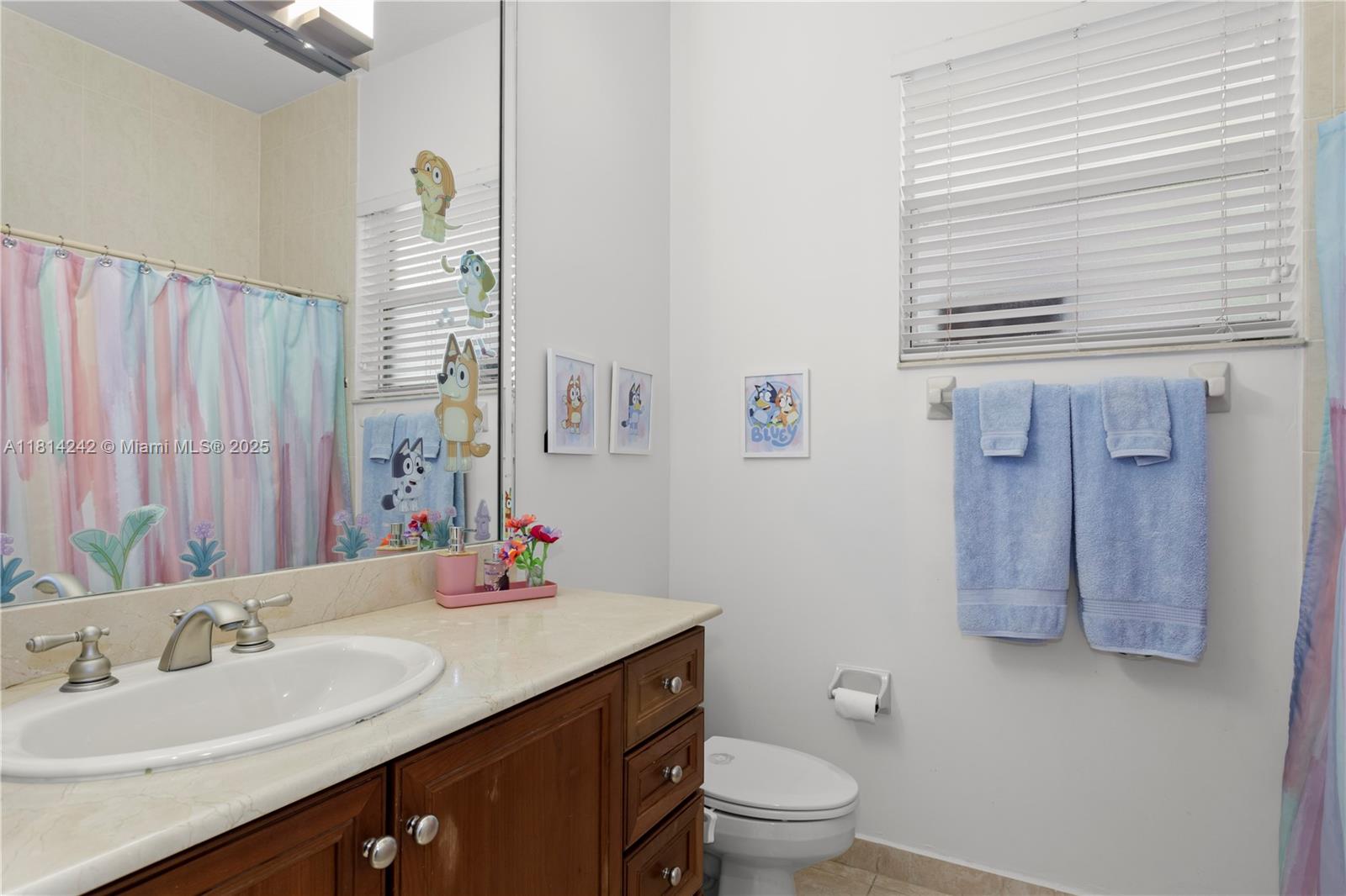 PINEWOOD GROVE - Residential