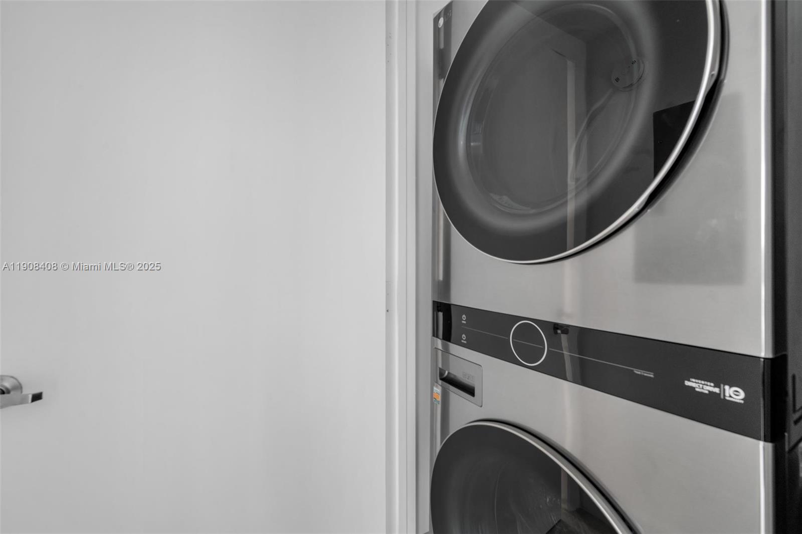 LAS OLAS RIVER HOUSE COND - Residential