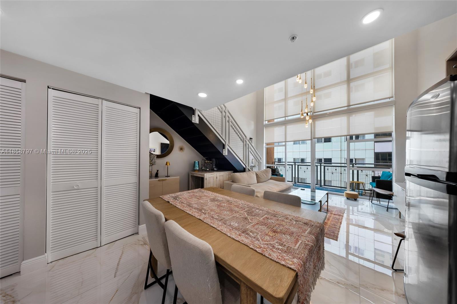 253 NE 2nd St 427