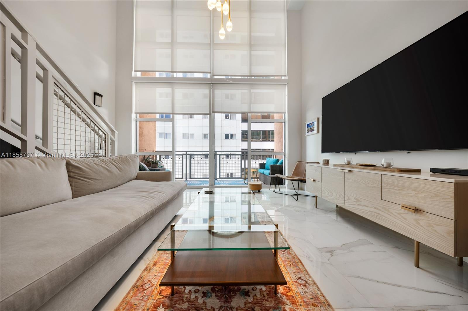 VIZCAYNE SOUTH CONDO - Residential