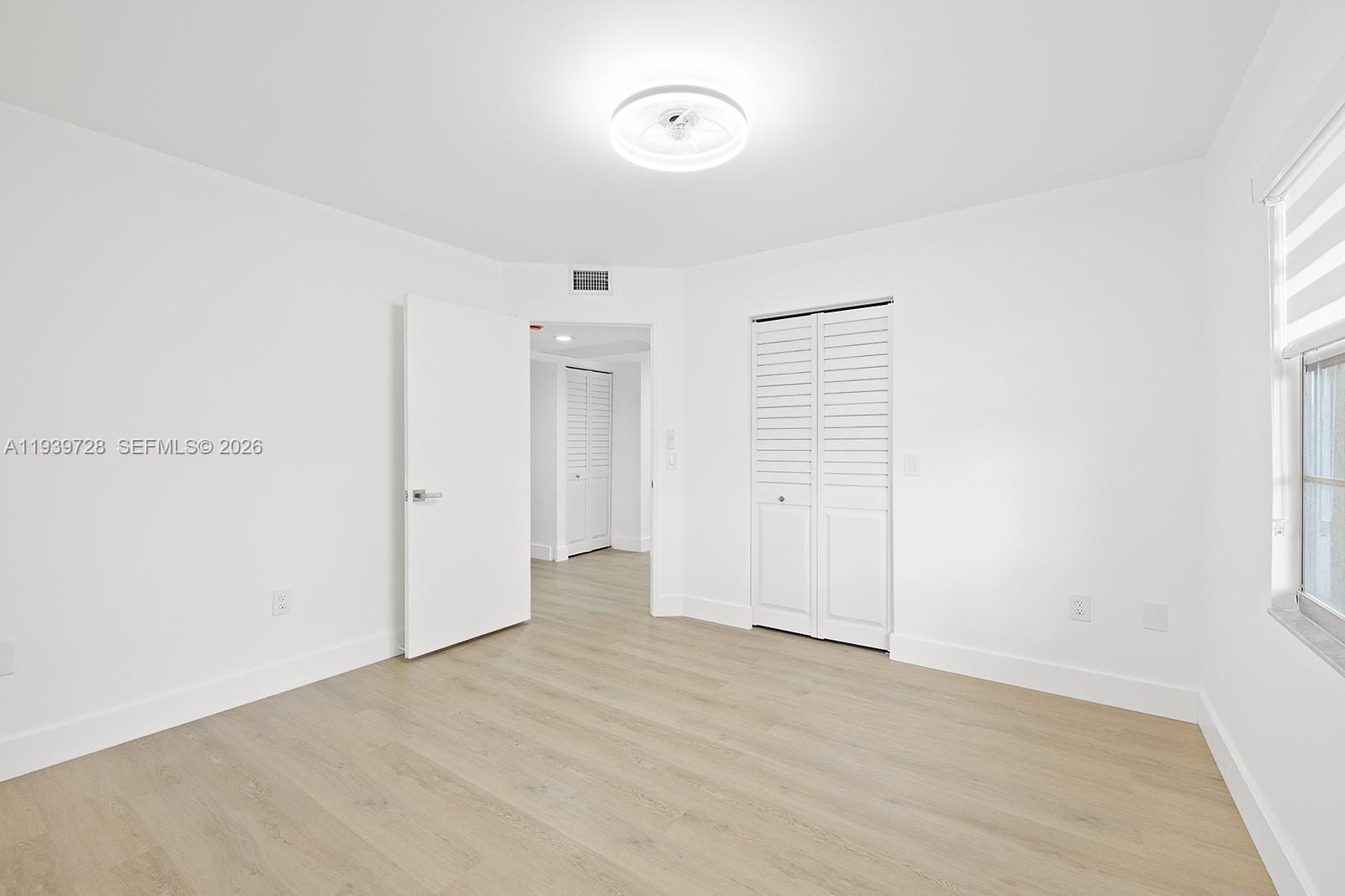 IVANHOE EAST AT CENTURY V - Residential