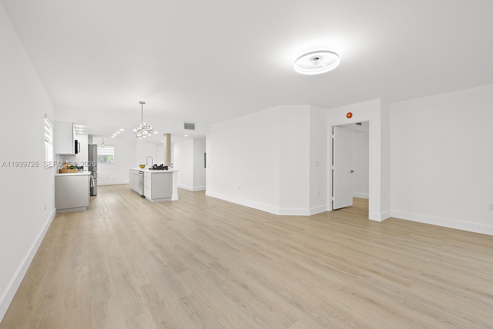 IVANHOE EAST AT CENTURY V - Residential