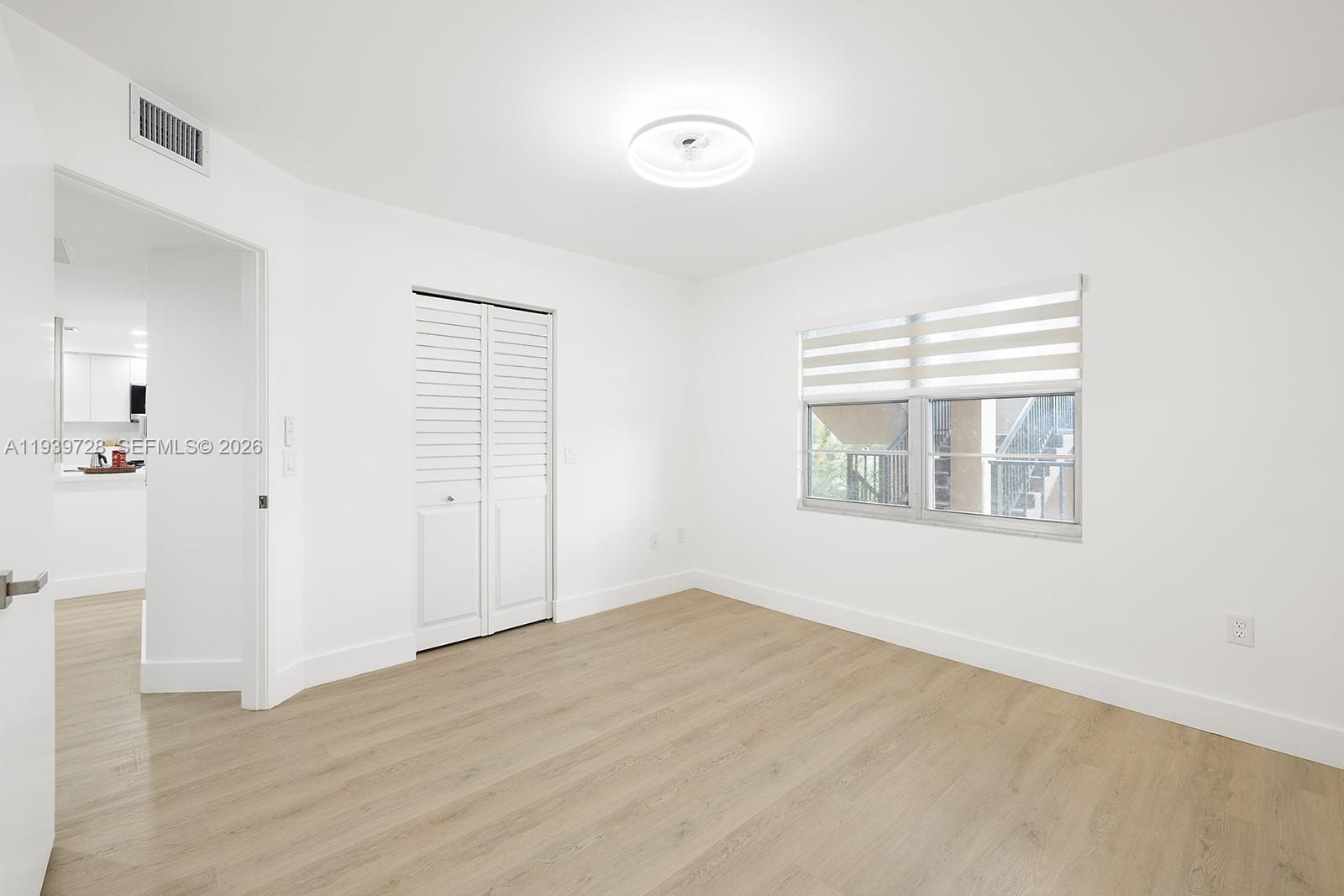 IVANHOE EAST AT CENTURY V - Residential