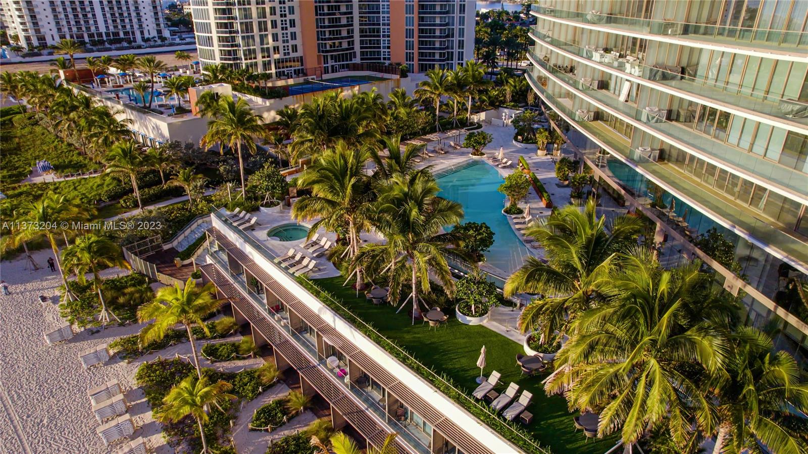 18975 COLLINS CONDO - Residential