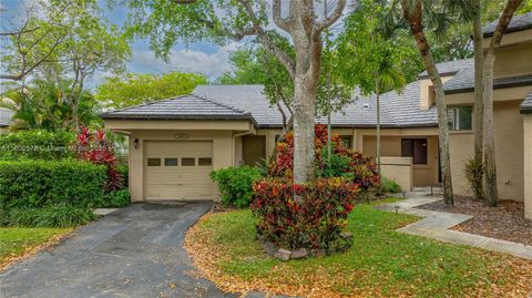 9360 S Chelsea Dr S Plantation FL 33324