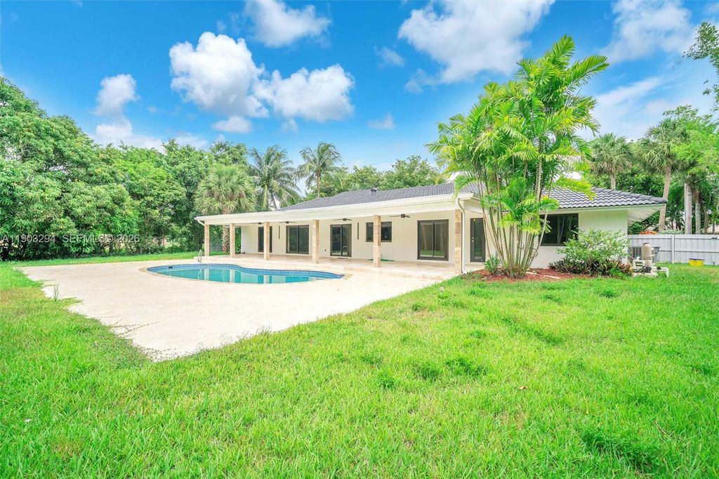 Photo of 11476 Sundance Ln, Boca Raton, FL 33428 (MLS # A11903294)