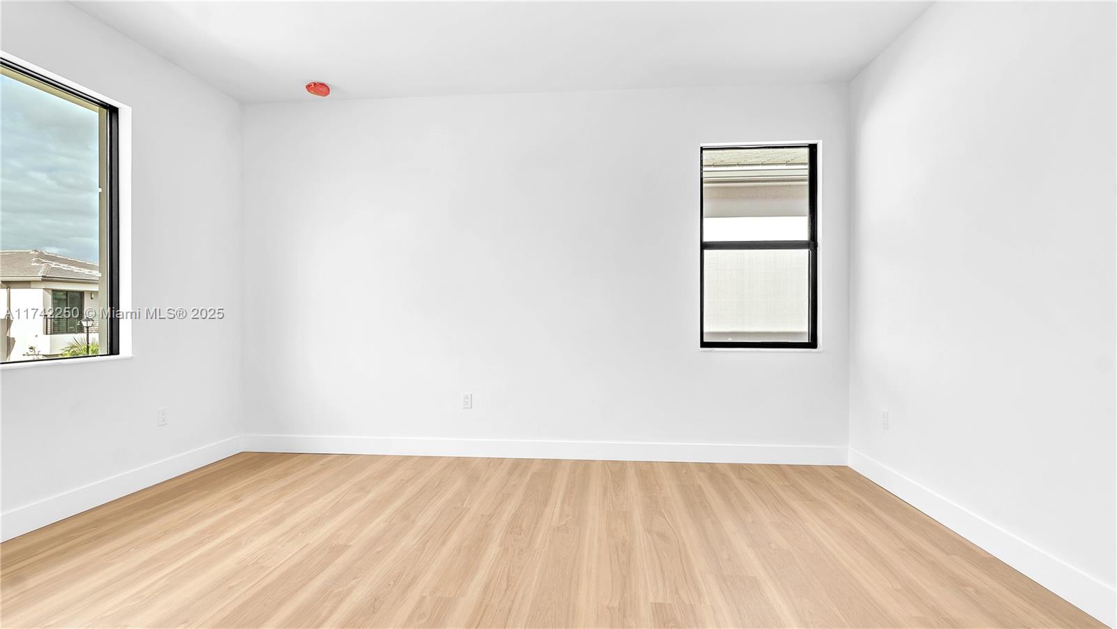 Lotus Palm - Residential Lease