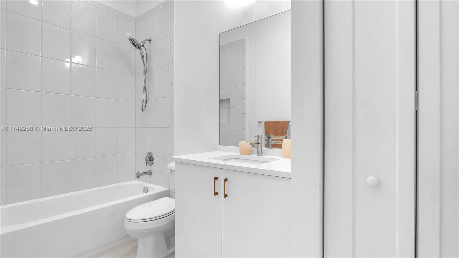 Lotus Palm - Residential Lease
