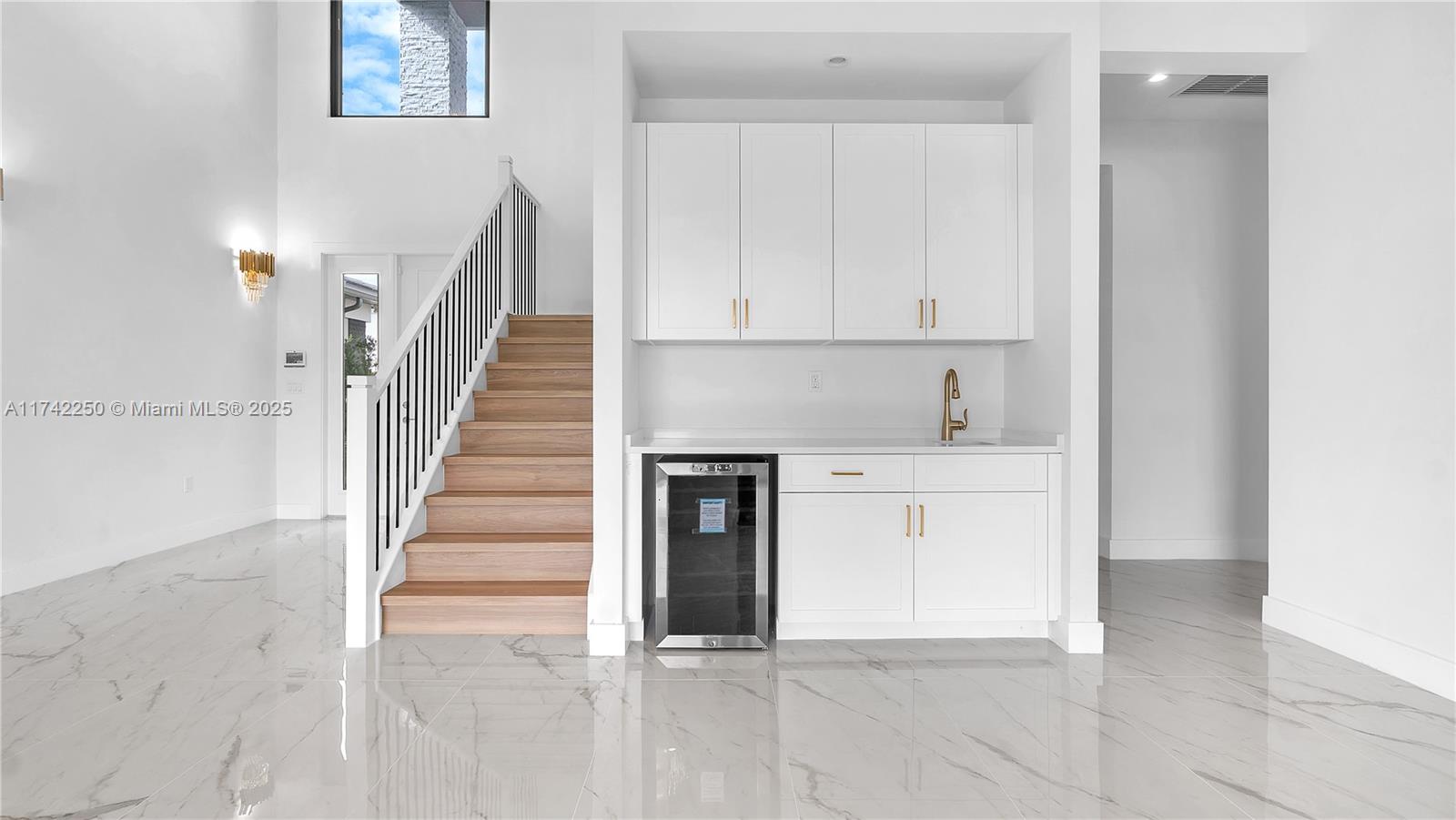 Lotus Palm - Residential Lease