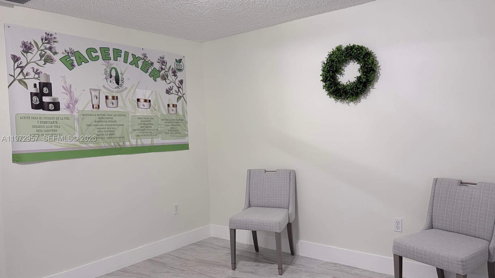 PRESIDENTIAL CORNERS COND - Residential