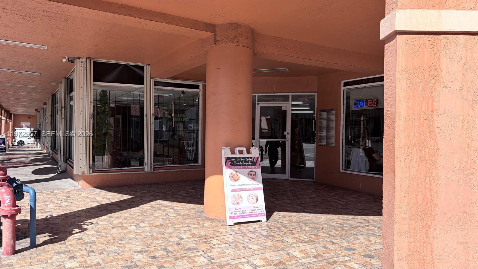 PRESIDENTIAL CORNERS COND - Residential