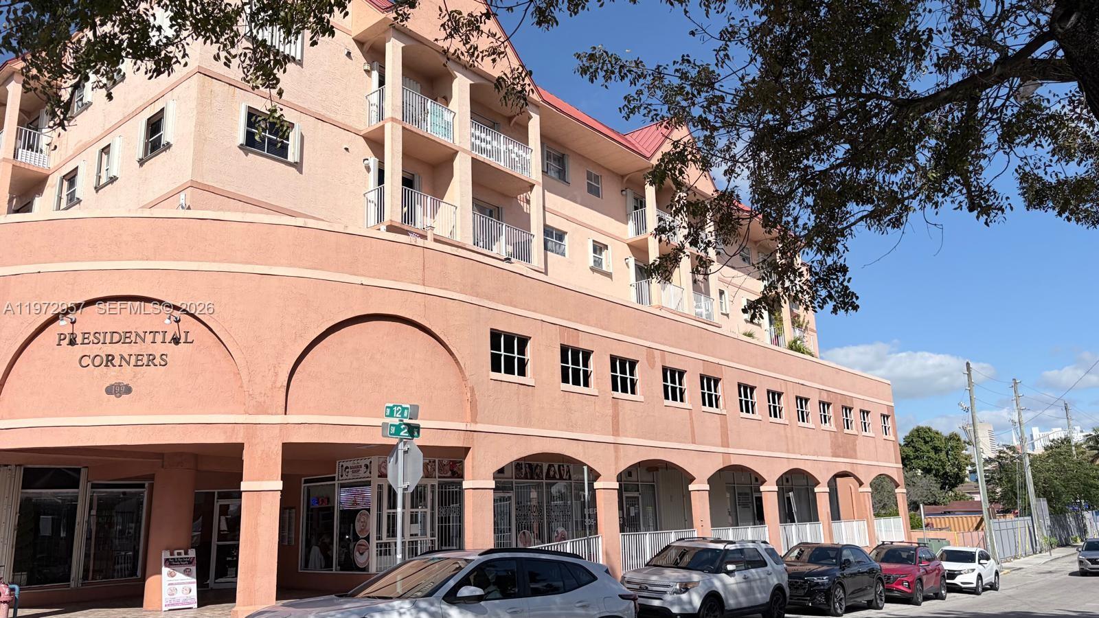 PRESIDENTIAL CORNERS COND - Residential