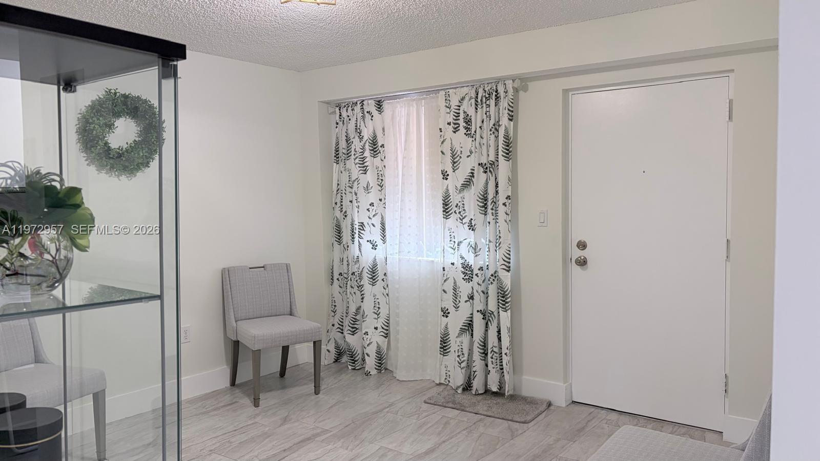 PRESIDENTIAL CORNERS COND - Residential