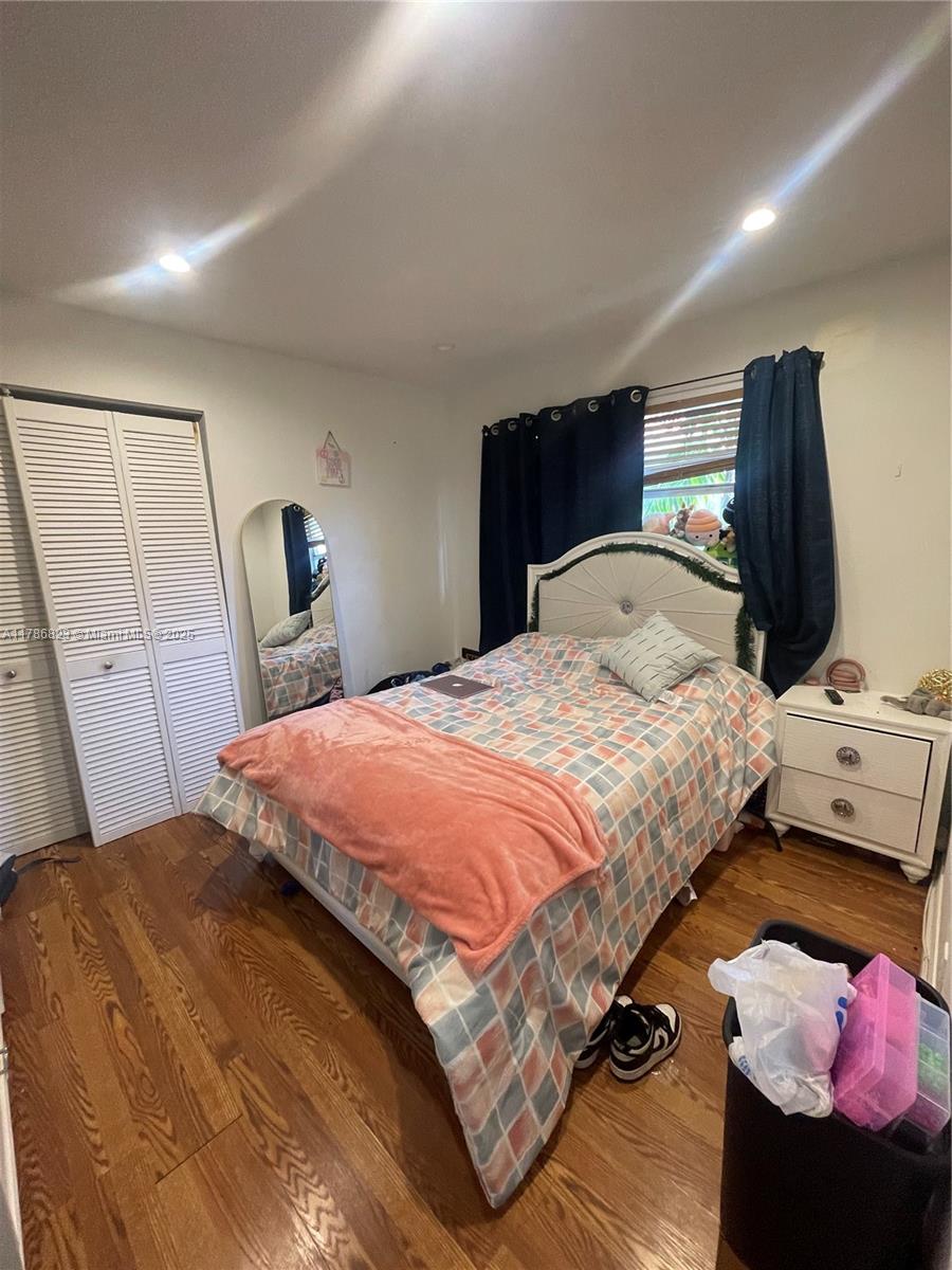 EMBARCADERO CONDO - Residential