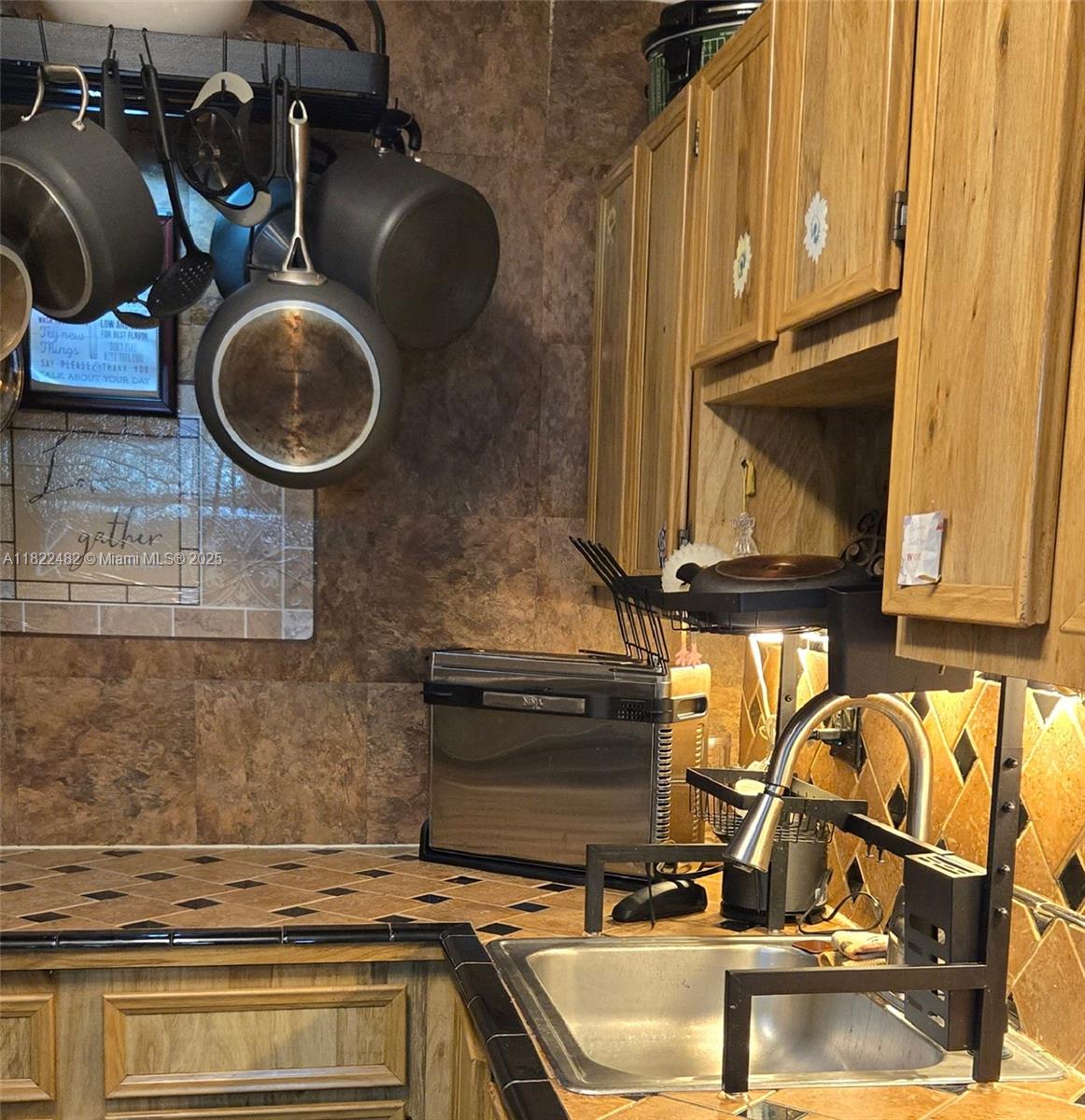 UNIVERSITY MAPLEWOOD TOWN - Residential