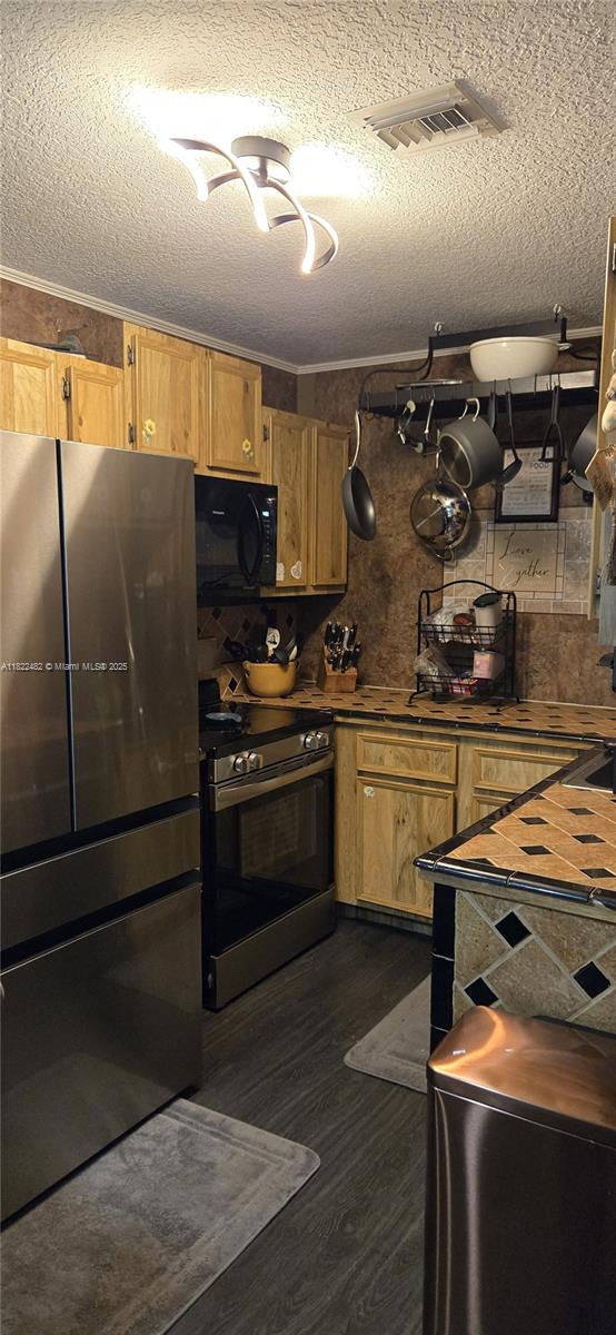 UNIVERSITY MAPLEWOOD TOWN - Residential