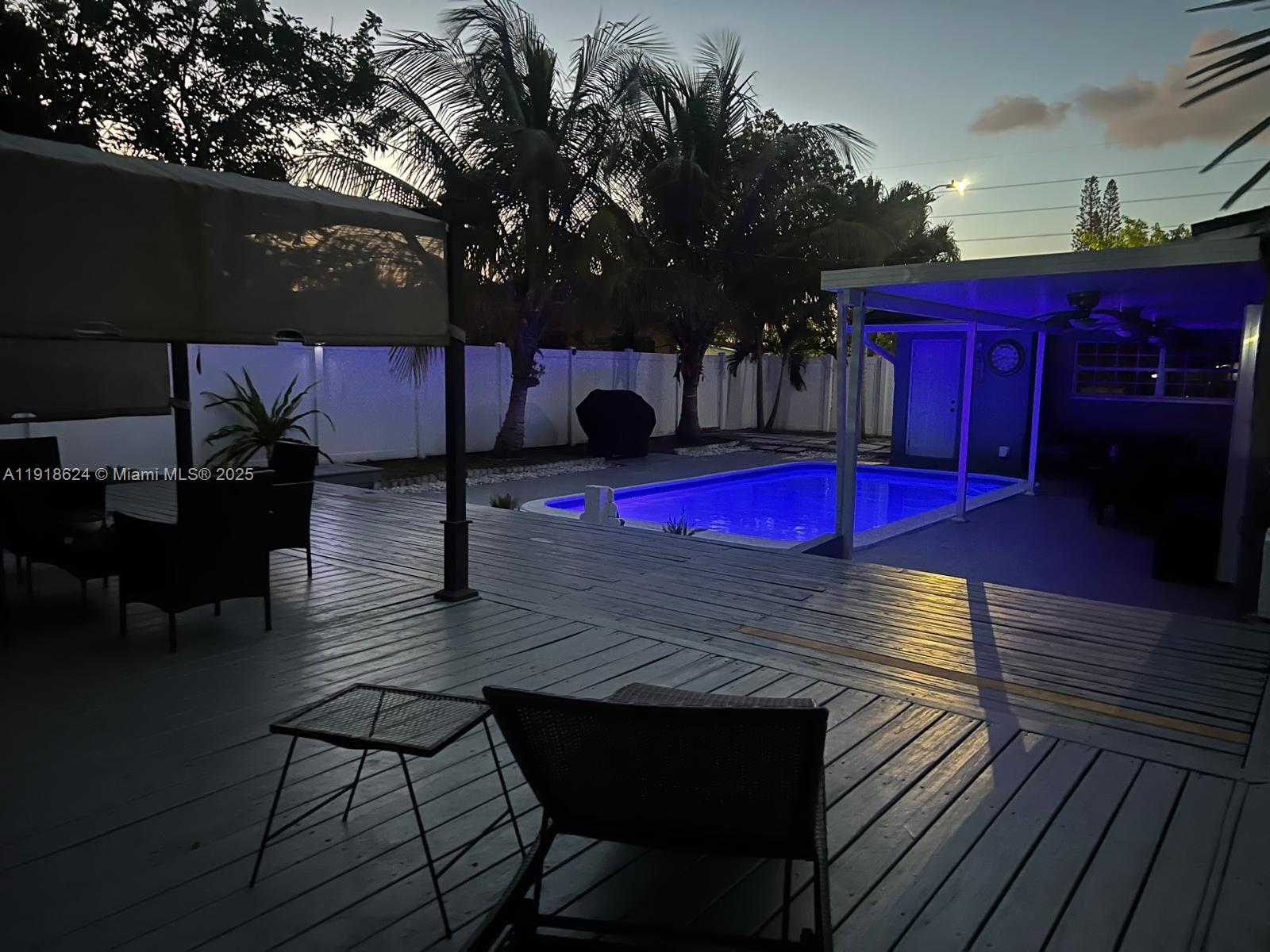 LAUDERDALE LAKES WEST GAT - Residential Lease