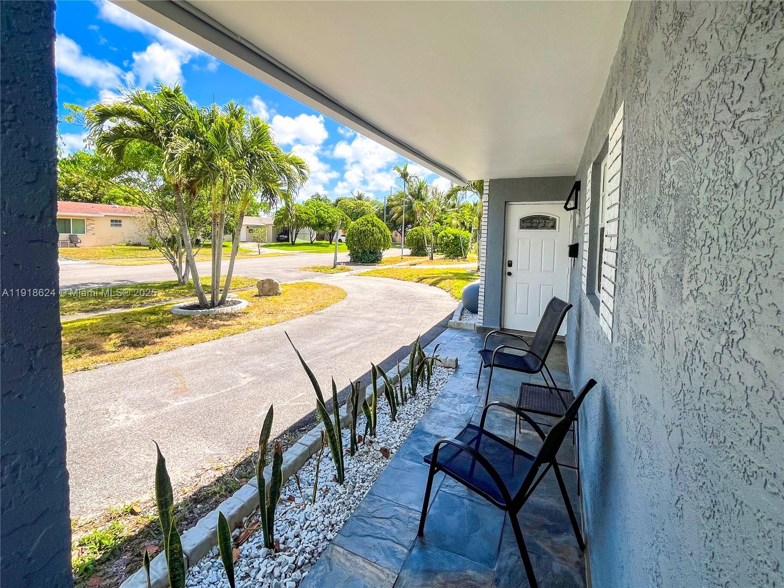 LAUDERDALE LAKES WEST GAT - Residential Lease