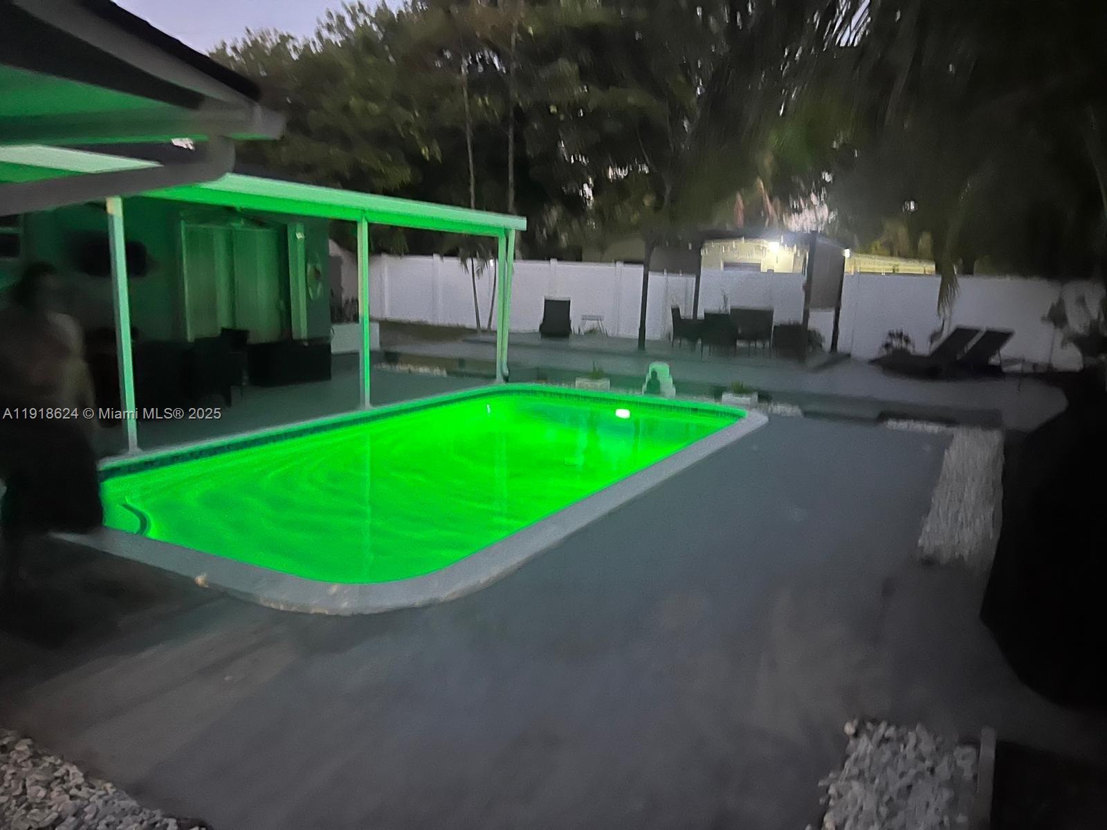 LAUDERDALE LAKES WEST GAT - Residential Lease