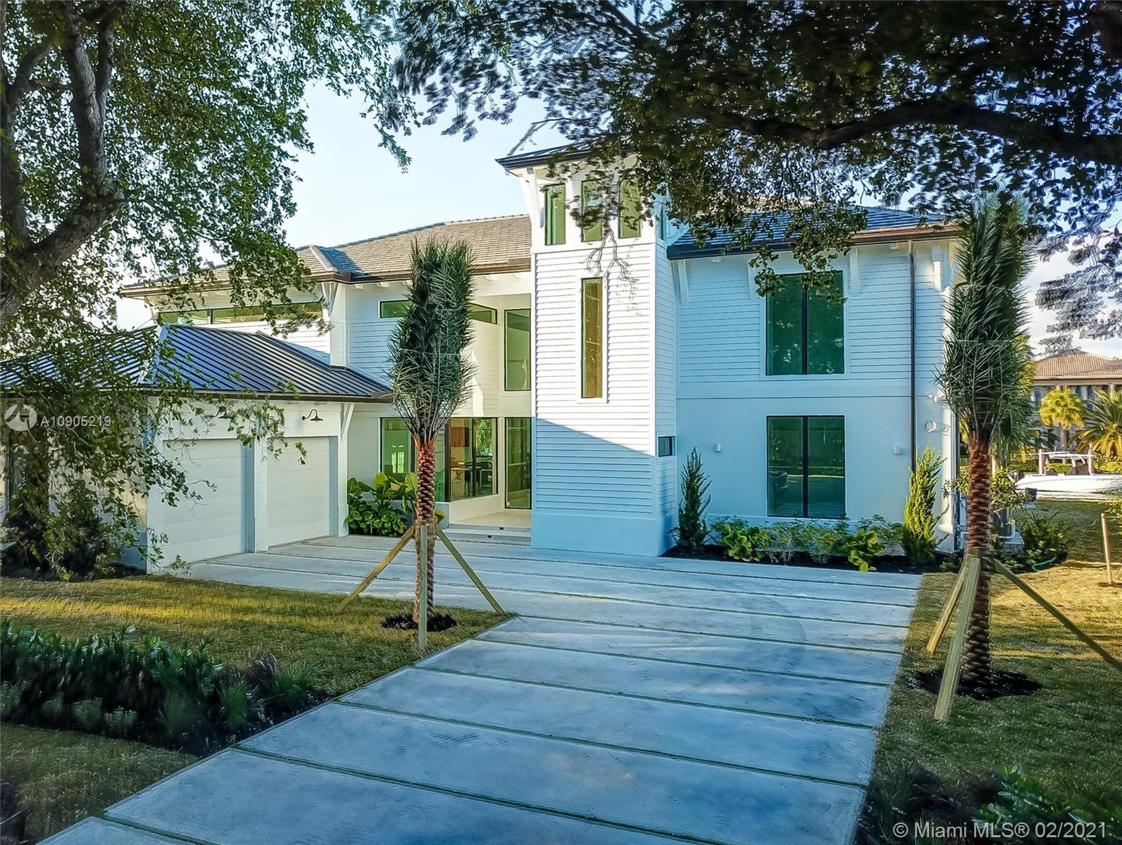 BAY COLONY SEC OF THE LAN - Residential