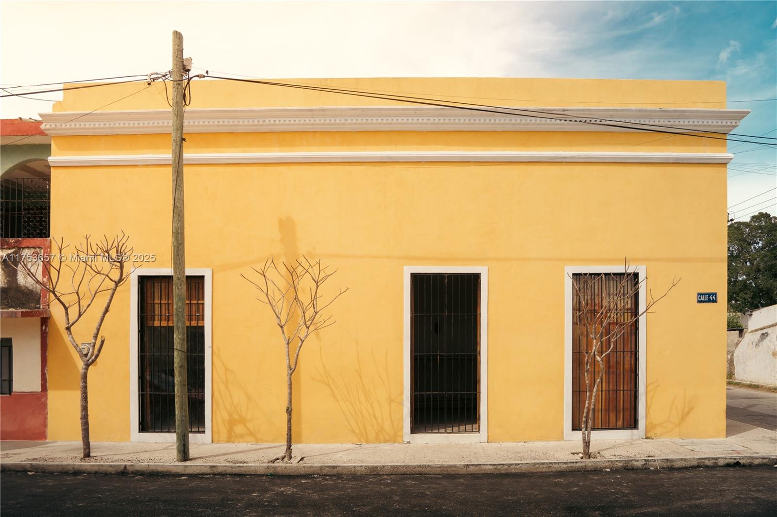 525 Calle 44 x 73A Col. Centro Merida, Yucatan, Mexico