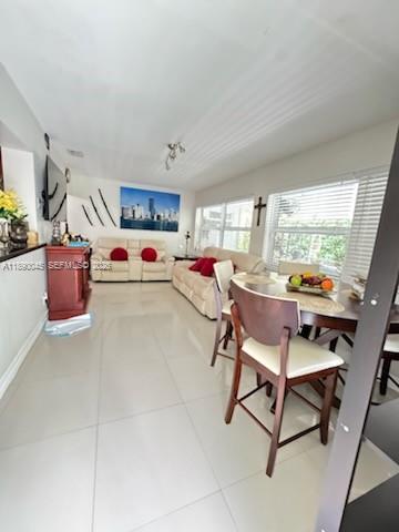 RAINBOW LAKES - Residential