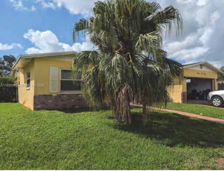 RAINBOW LAKES - Residential