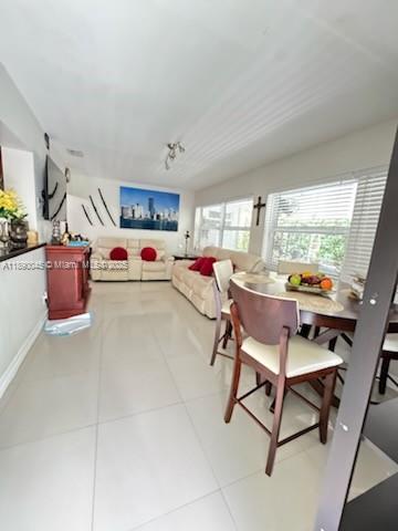 RAINBOW LAKES - Residential