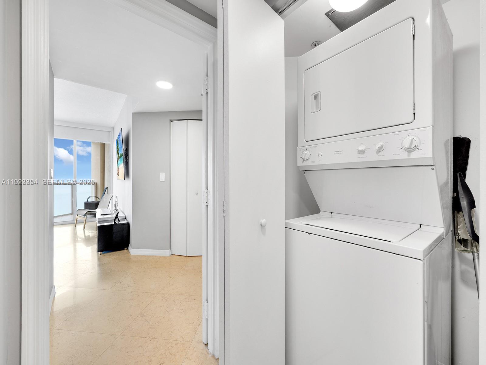 LA PERLA CONDO - Residential