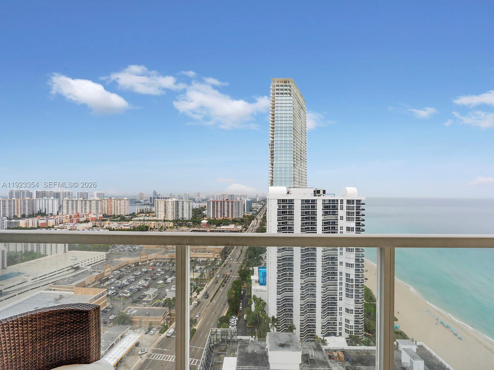 LA PERLA CONDO - Residential