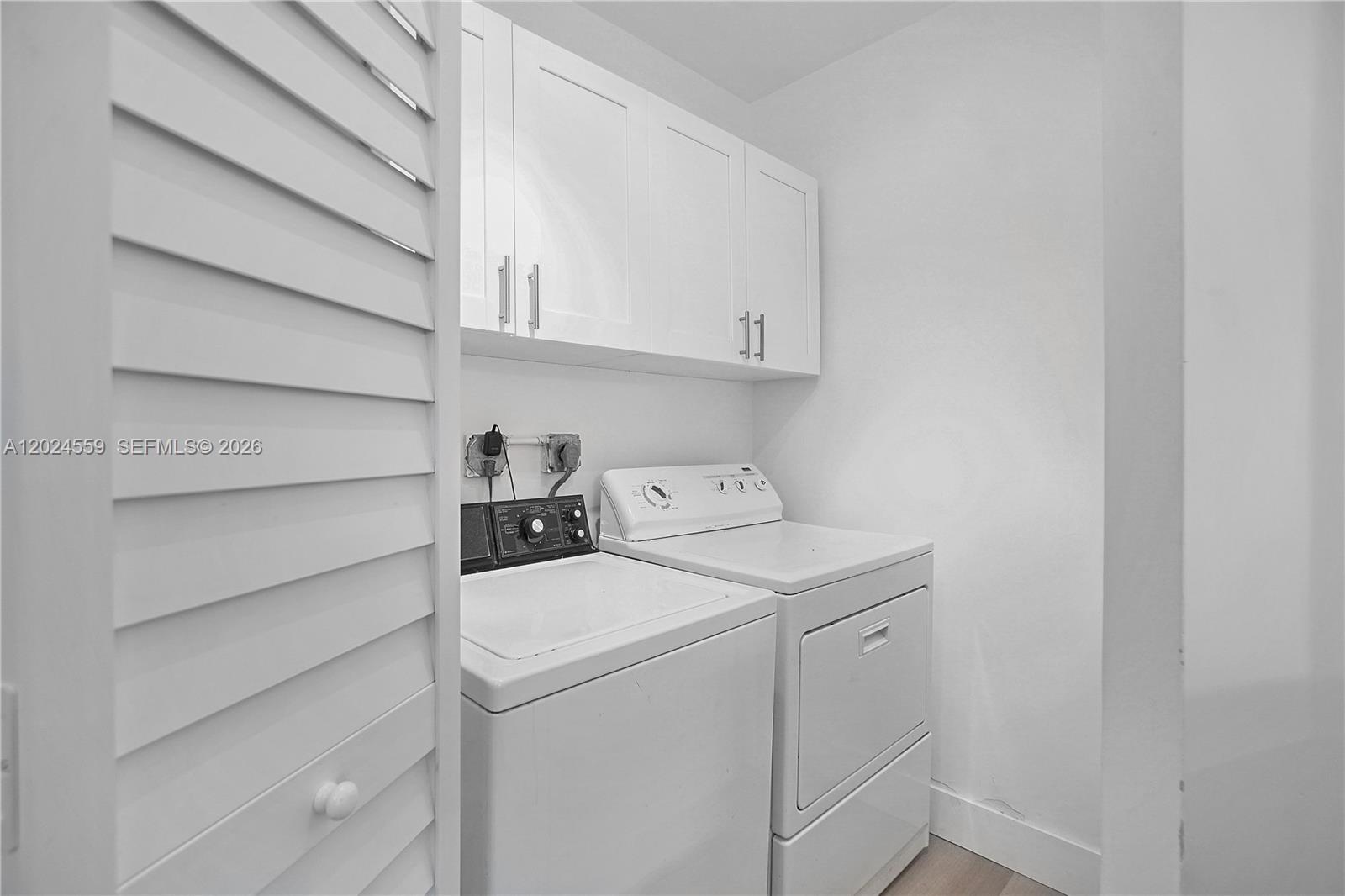 MANATEE CONDO - Residential