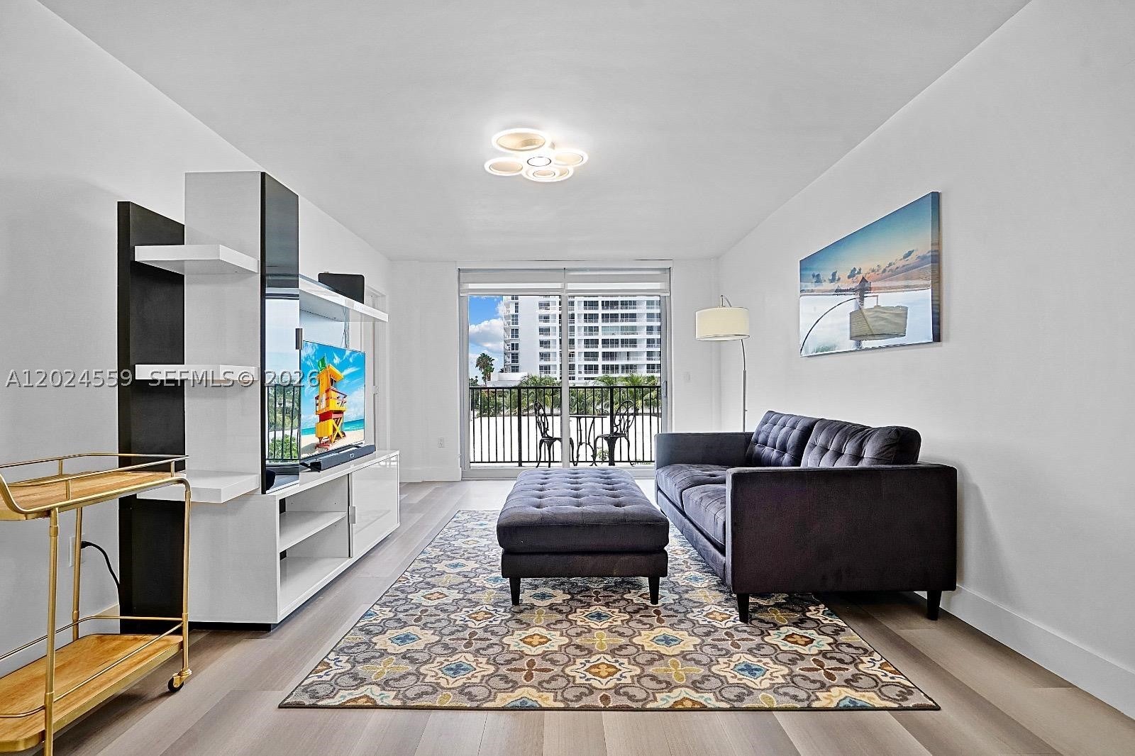 9273 Collins Ave 309