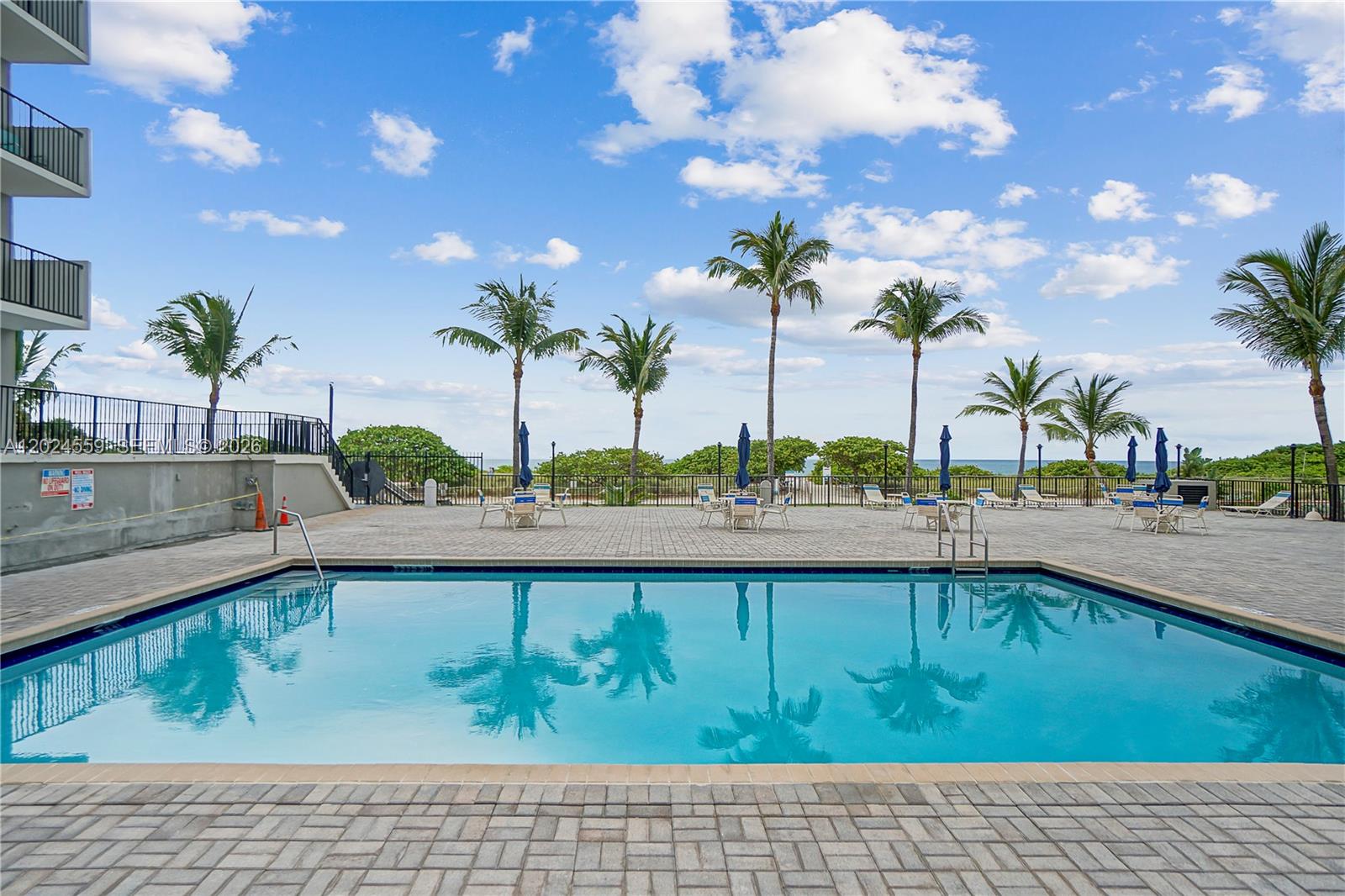 MANATEE CONDO - Residential