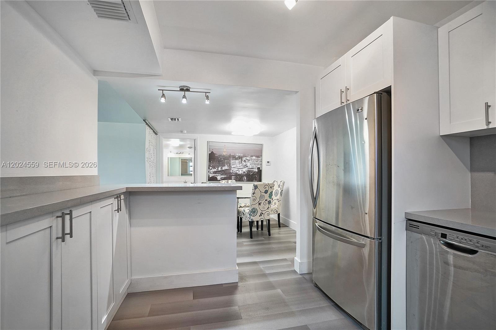 MANATEE CONDO - Residential
