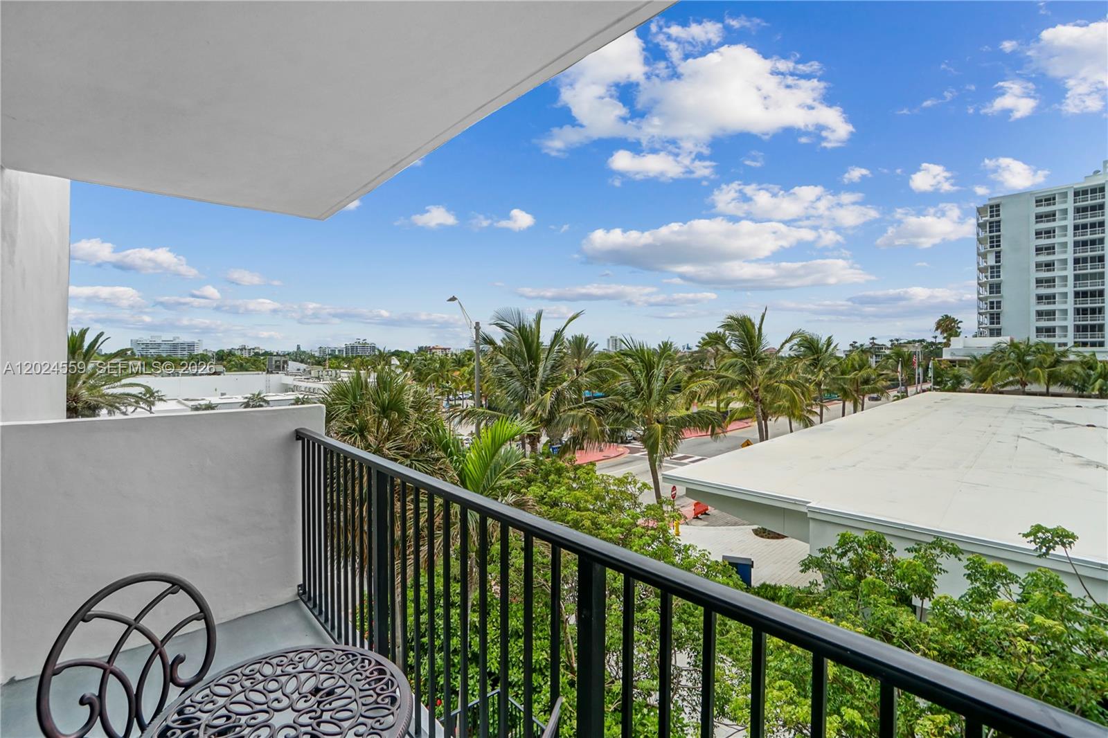 MANATEE CONDO - Residential