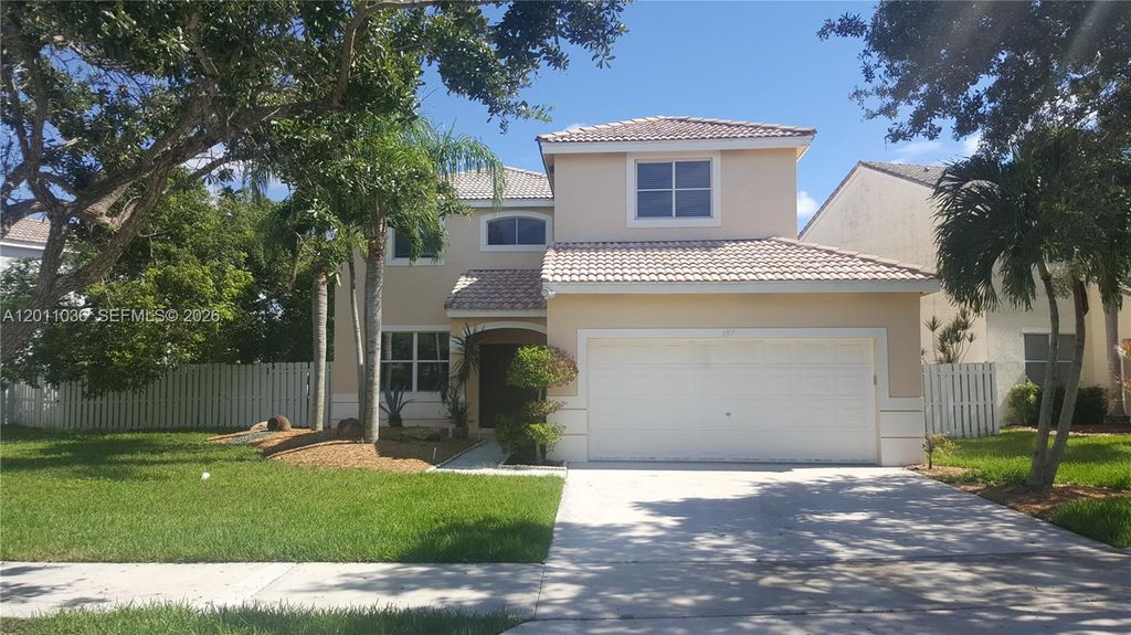 Photo of 897 Briar Ridge Rd #897, Weston, FL 33327 (MLS # A12011036)
