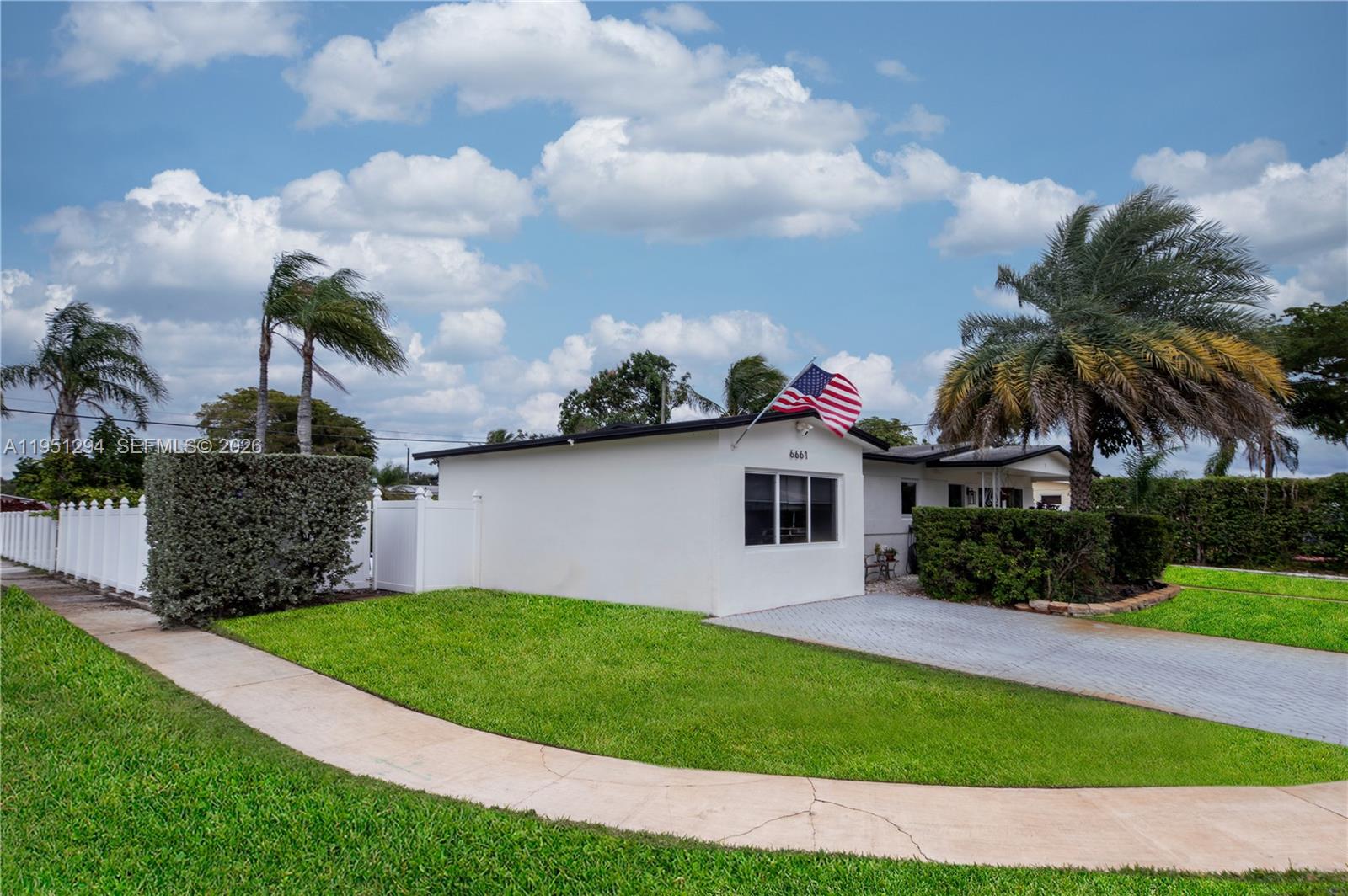 BOULEVARD HEIGHTS SEC TEN - Residential