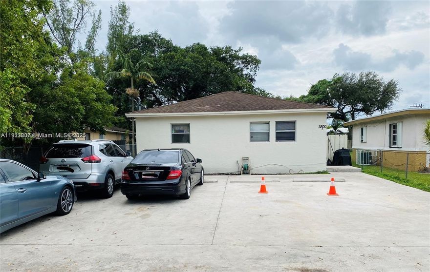 Good Location, excellent income generating property, featuring each unit 3beds 1 bath, Monthly income $5048.00, rented to section 8 tenants. Two separated electrics meter. Duplex build 2004. FOR SHOWING SEE BROKERS REMARKS.
