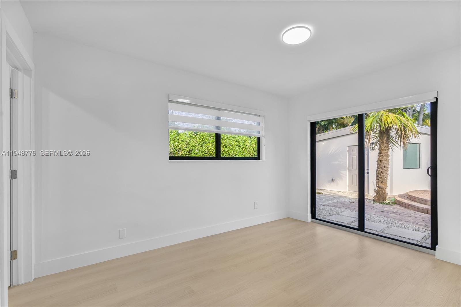 PINE TREE MANOR SEC 3 - Residential