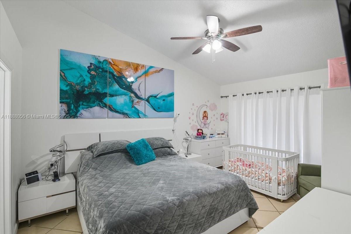 WEST ESPLANADE - Residential Lease