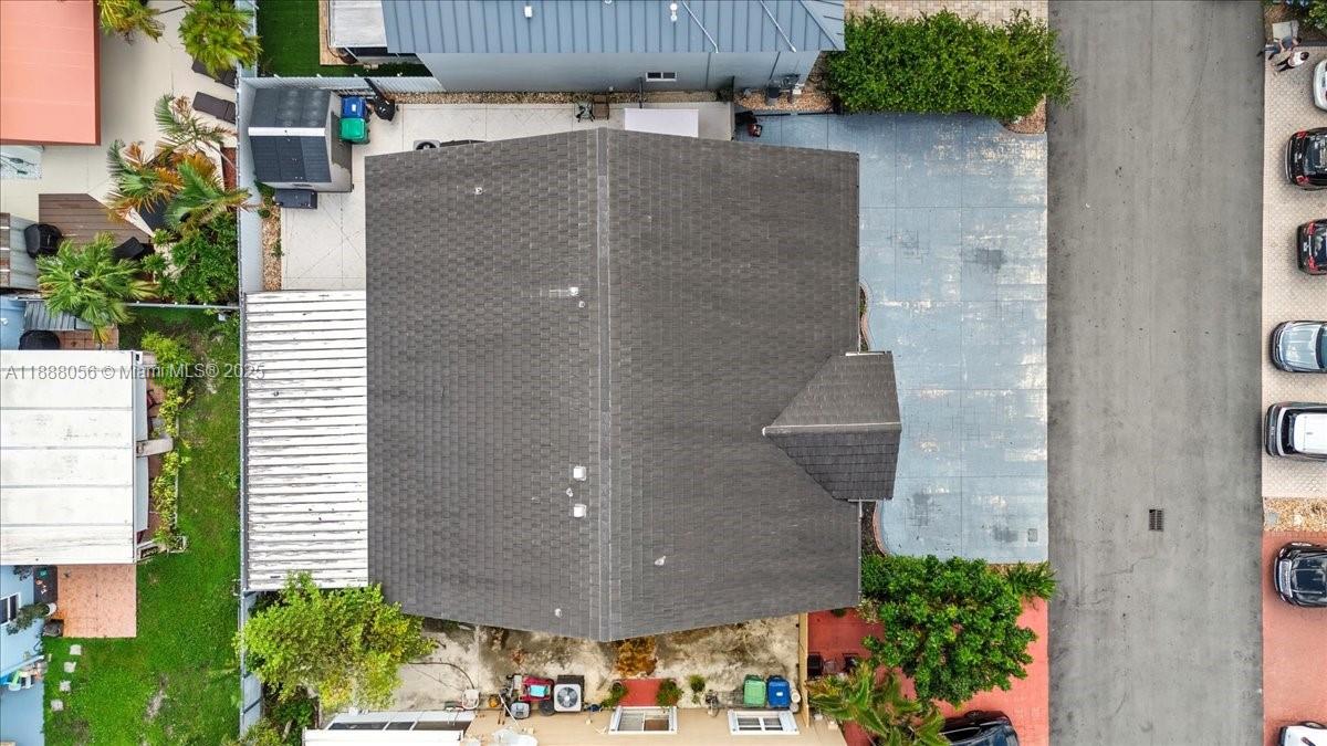 WEST ESPLANADE - Residential Lease