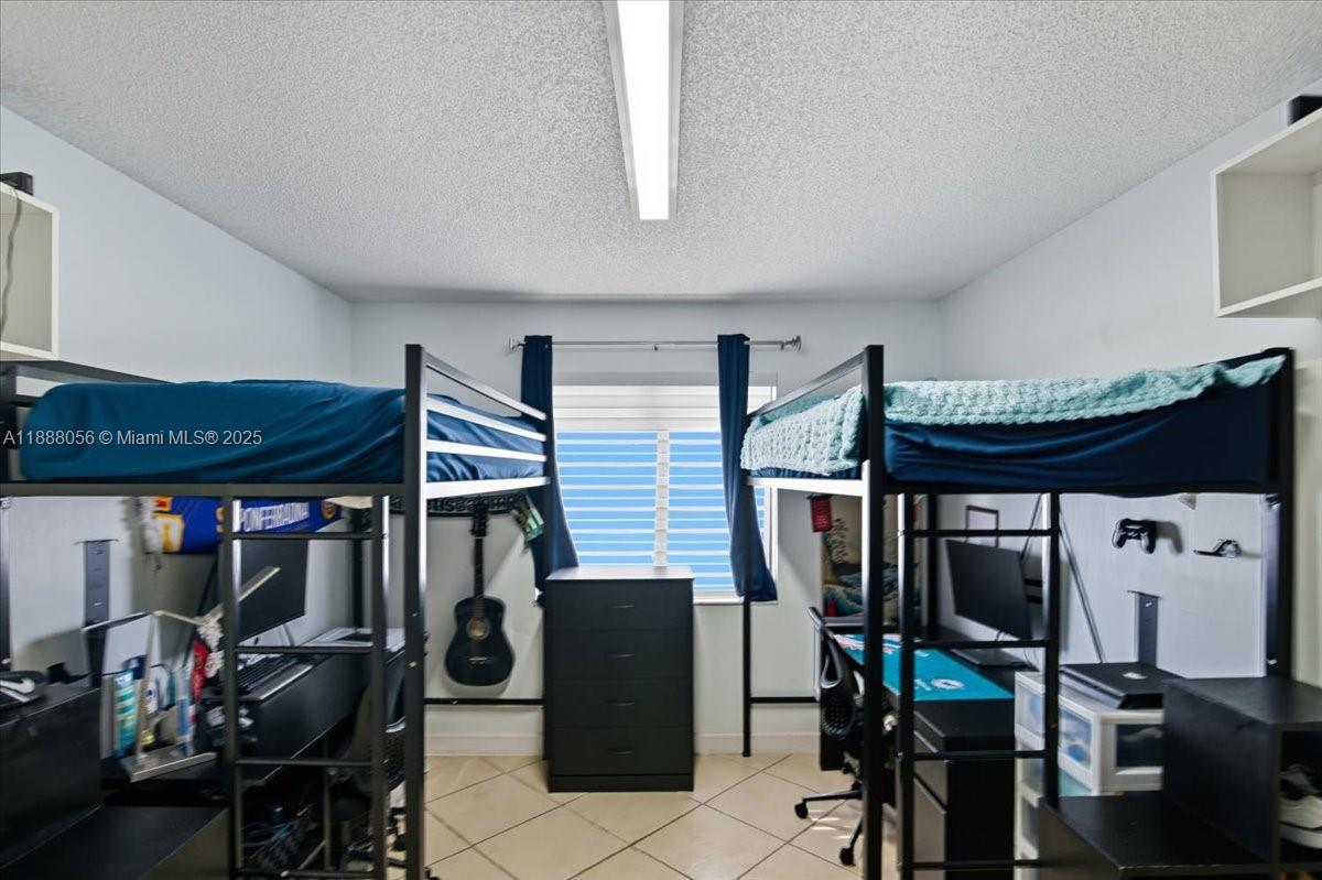 WEST ESPLANADE - Residential Lease