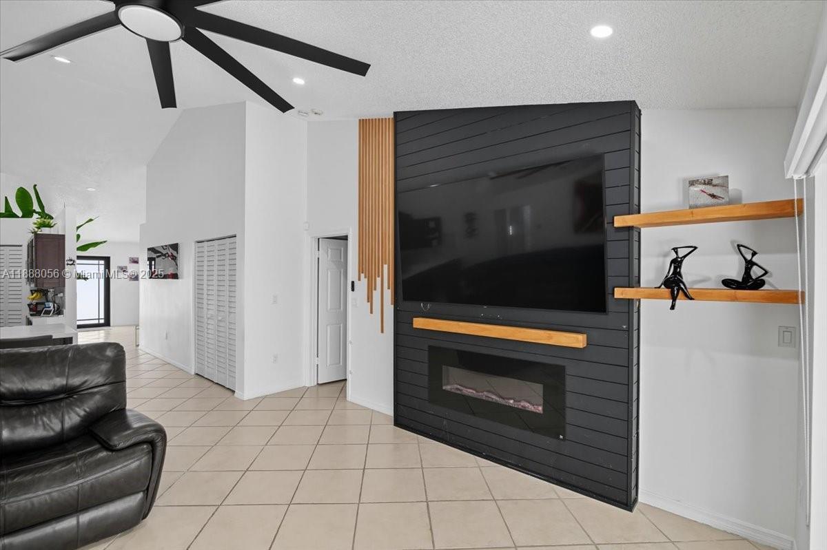 WEST ESPLANADE - Residential Lease