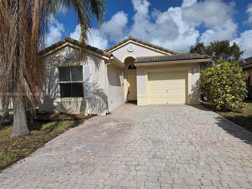 Great opportunity nice property in gated community The Shores at Keys Gate, 3 bedrooms and 2 full bathrooms, 1 car garage, new AC (2023), ceiling fans, laminate wood floor, French doors to patio, accordion shutters, gutters, alarm system, the HOA includes basic internet and cable, optional clubhouse membership available, no CDD. Close to schools, shopping malls, Florida's Tpke, US 1, Hospital, Air Force Base and The Keys.