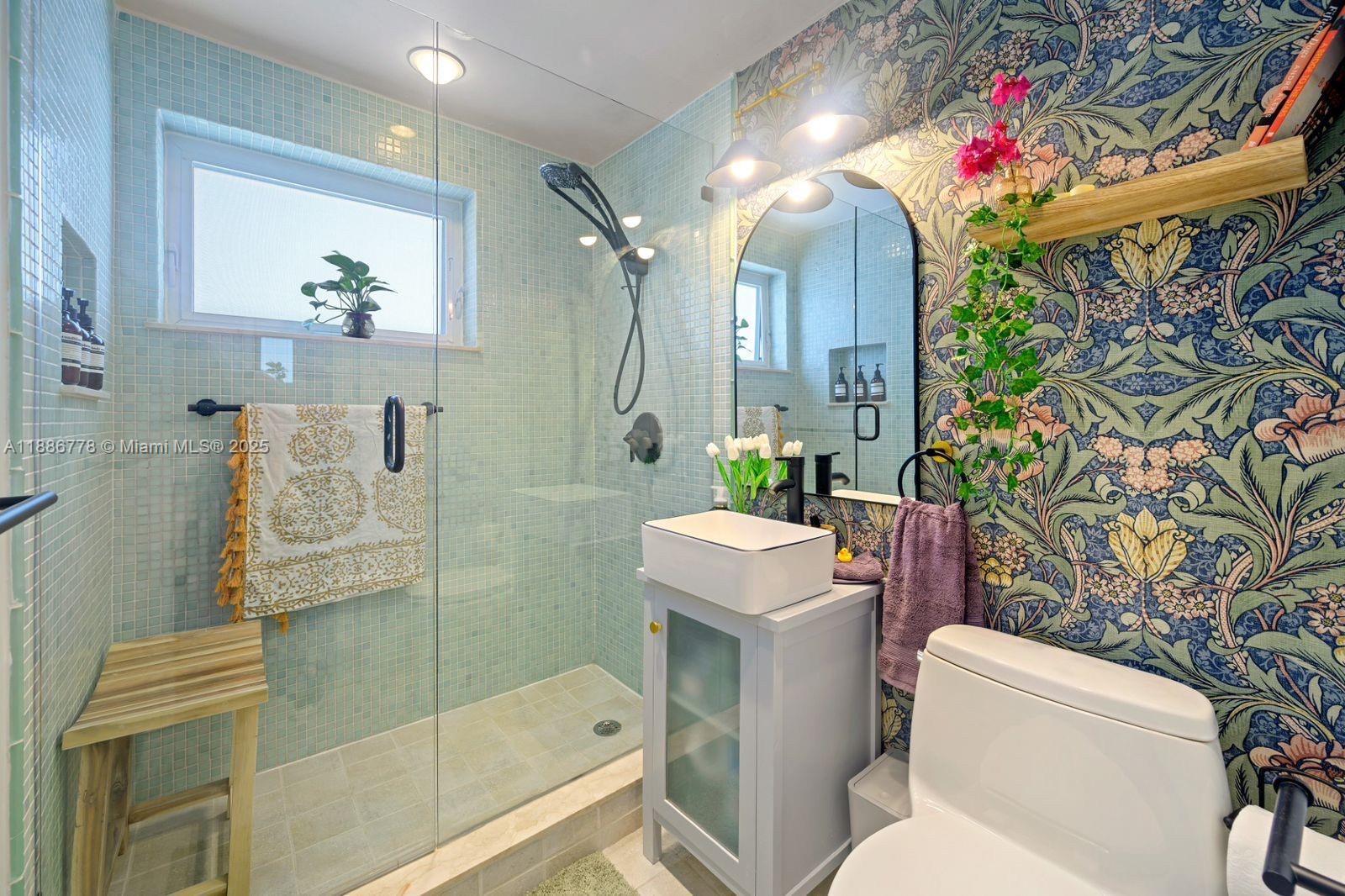 WINDWOOD SEAS CONDO - Residential