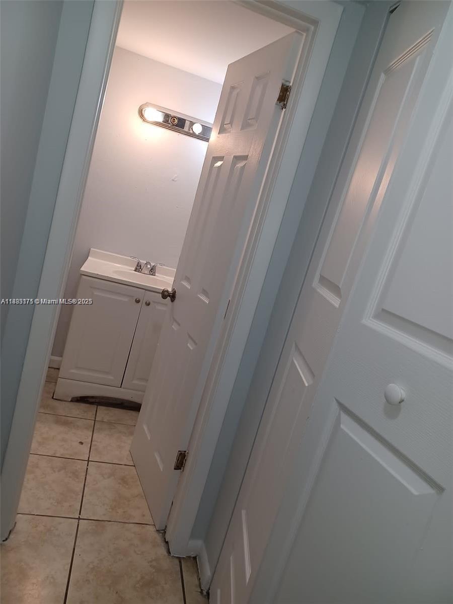 SUNSET HILLS I CONDOMINIU - Residential Lease